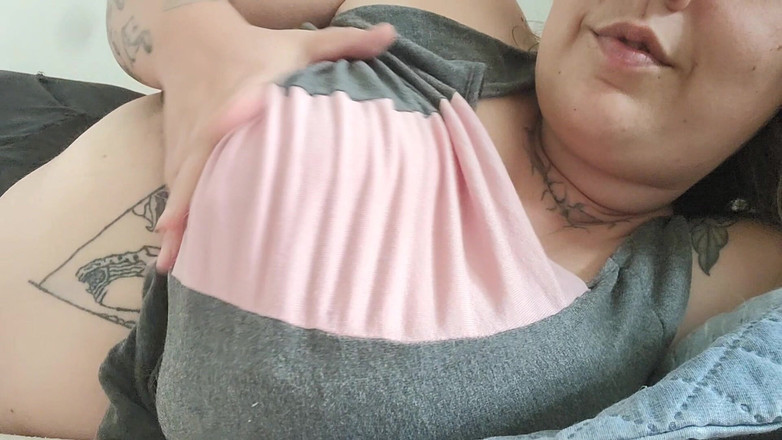 alucidfever: Ich Bereite Meine Möpse Vor, Dir Milch Zu Geben