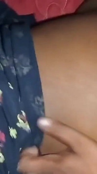 Un couple tamoul baise quotidiennement la nuit