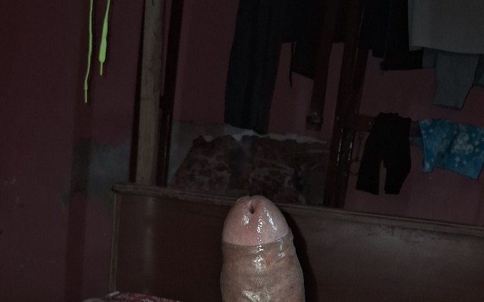 Rajveer Bhumihar: 침대에서 핸잡을 하는 인도 영 대학생.