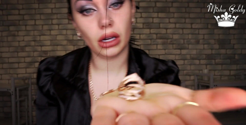 Goddess Misha Goldy: Il mio go!den gioielli ci fanno eccitare