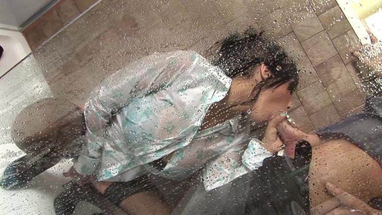 Very hot hardcore: Gorgeous brunette babe fucked in the bathroom