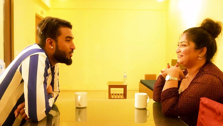 Xtramood: Desi couple love bird fucking each other in hotel