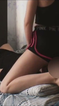 Aldatılan Adam Ben Oyun Oynarken Anal Seks Yapıyor