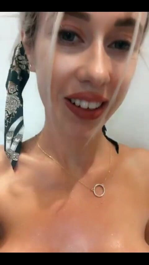 BunnyBlondyX: Wasche mich, typen