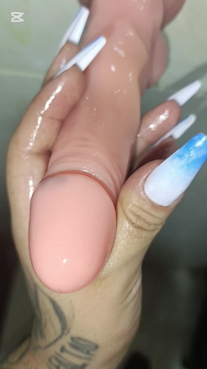 Dalyla: Masturbo Ami Padrastro