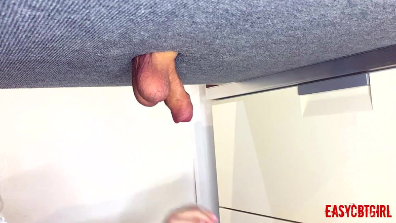 AnnyCandyPainboy: Puan mencukur telur hambanya di papan perah easycbtgirl