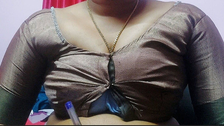 Desi Mohini: Ma bhabhi, sexe torride avec mon beau-père