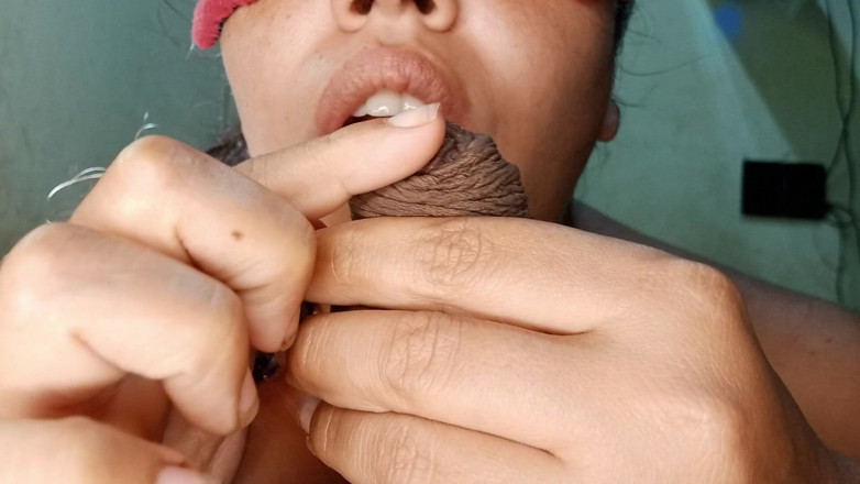 Hella Zaid: I'm Addicted to Playing with My Stepbrother's Foreskin 2