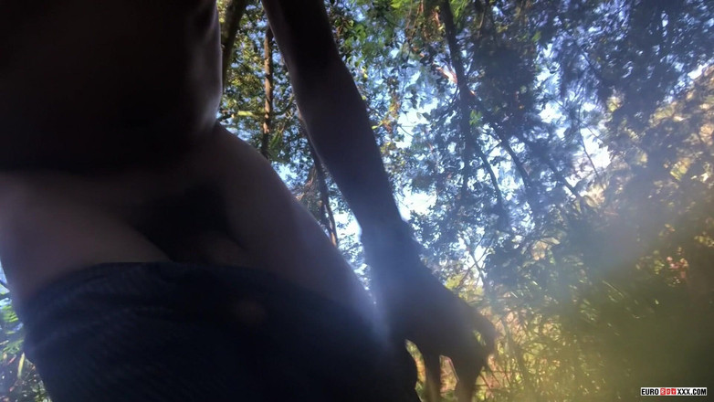 Euro boy xxx: Maxxie lagi asik di luar ruangan