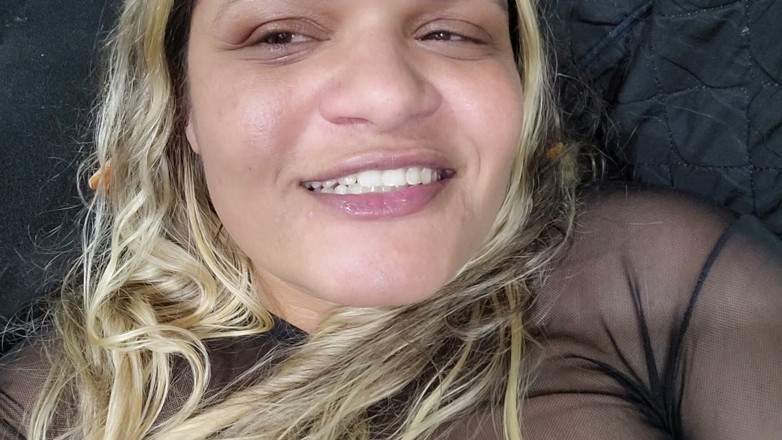 Paty Bumbum: Moviendo El Culo Por Papá