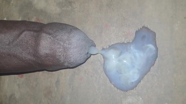 Power dick: Grosso Cazzo Nero Pieno Di Sperma