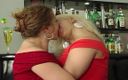 SapphoFilms - By Nikoletta Garian - Real Lesbian: De superbes salopes s’amusent dans un quatuor lesbien magnifique satisfaisant...