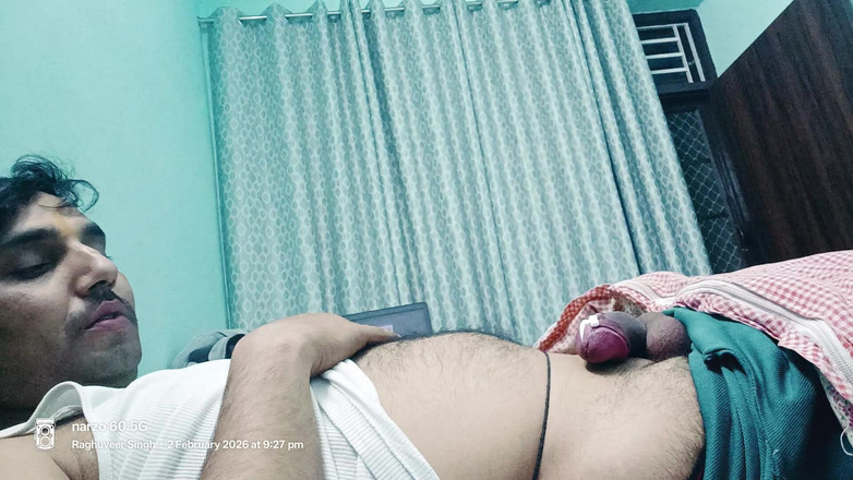 Rajasthani-old-lover: Aisain nevlastní otec Evropský americký nevlastní otec Indický policista armádní...