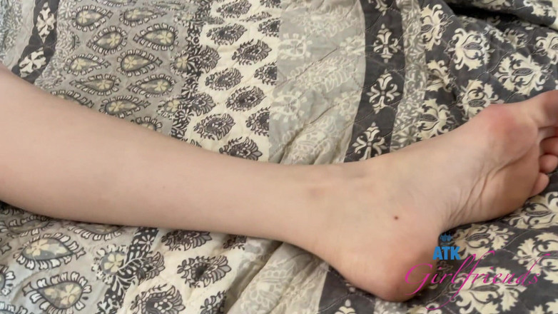 ATK Girlfriends: Scarlet在第一人称视角中被干