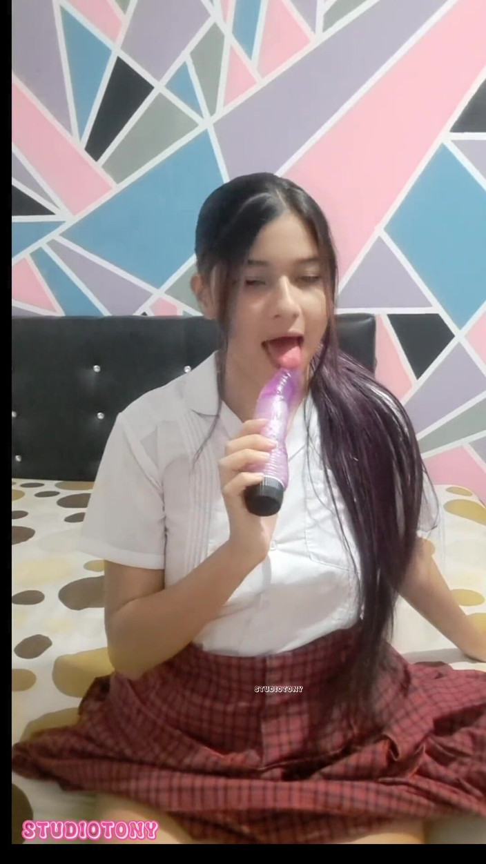 Yuli and tony: La hija del director me hace una videollamada parte 1