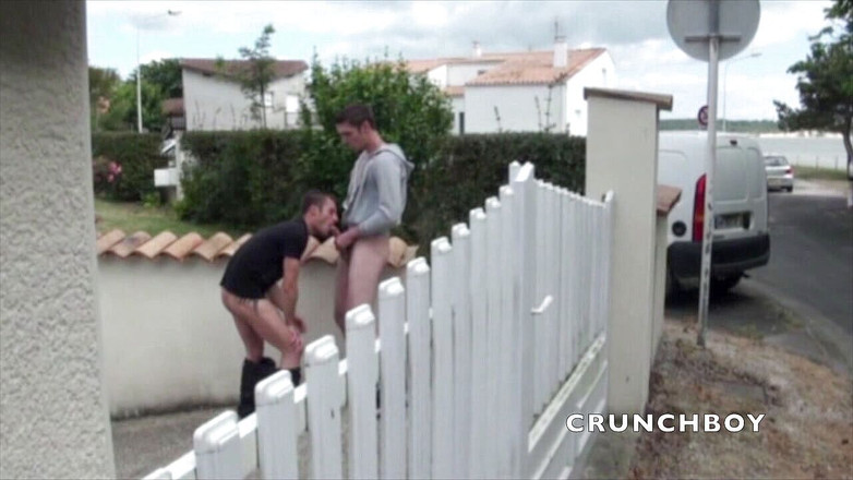 EXHIB BOYS: Increíble culo arriesgado! Heterosexual follando gay en la calle