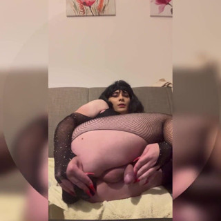 Sissyvalerie69: Just playing with my toys