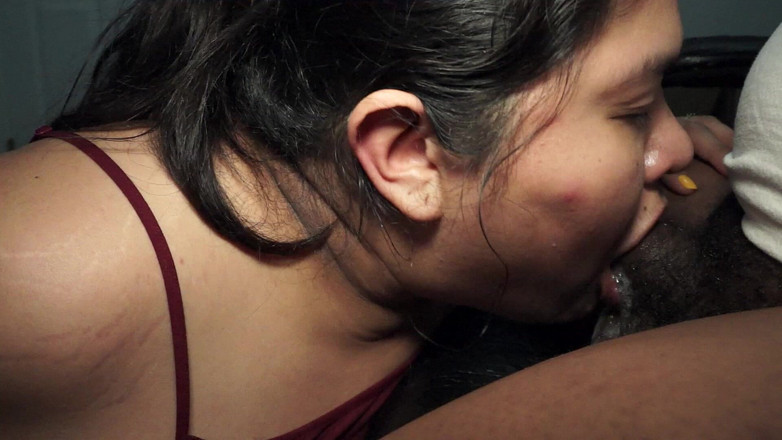 DeesDeepThroat: Spectacular Dee's Throat Is Heaven