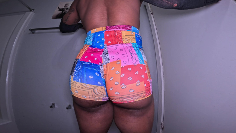 Bubble_butt_babe: Ragazzo gay con un bel culo