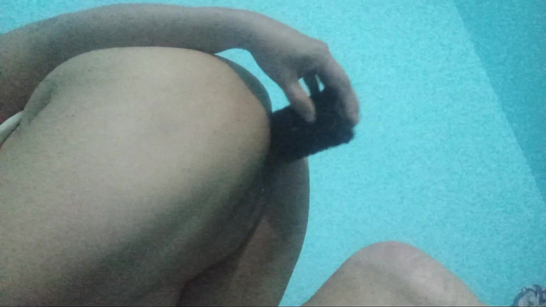 Lobicam: 털이 무성한 보지로 자위해, 열심히 해