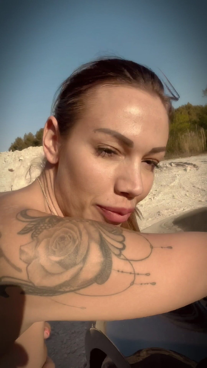 Emilie Jolie: Kašlu na výstavu v autě