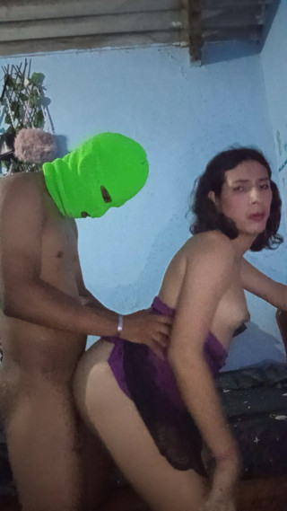 Femboy from Colombia: الحساسية، نحن هنا نلمس بعضنا