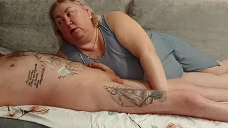 Zona901: Fed My Stepmom with Cum