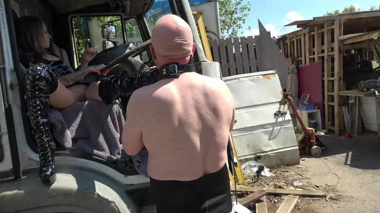 Lady boss: Denemeler - çizme ibadeti