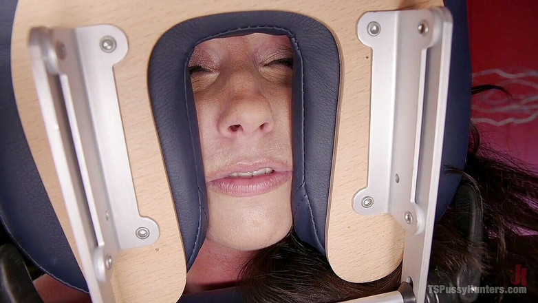 Kink TS: Bağlı Nuru masajı döllenmeye yol açıyor