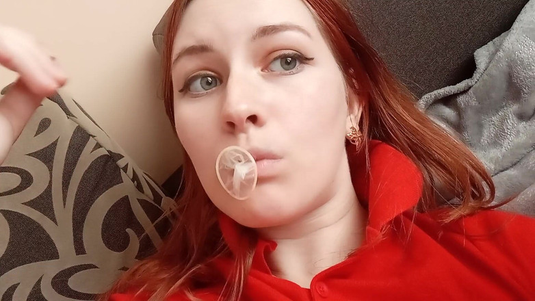 SweetAndFlow: 콘돔 가지고 노는 걸 좋아해