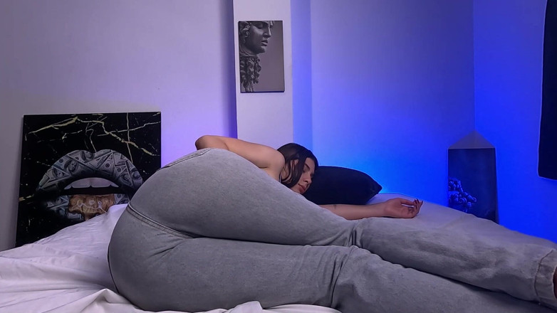 Aleja kink: I Have a Wet Dream and I Pee