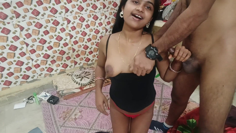 AmpleOunce283: 쪼이는 보지에 질싸로 끝나는 발정난 인도 여대생 딥쓰롯과 젖탱이