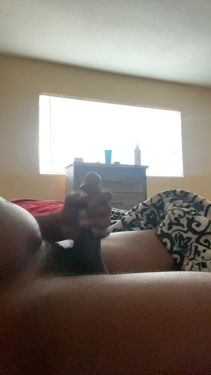 Blaktitan2022: Pantat hitam kecil