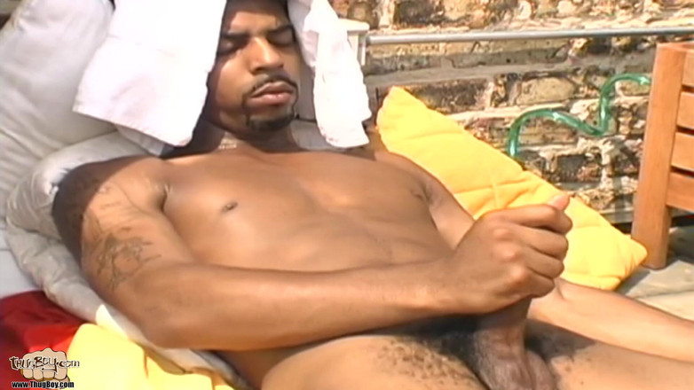 ThugBoy: Mac का बड़ा काला