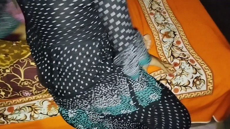 Deshi women: Dorfmädchen Enge Muschi Im Freien Sexvideo, Desi Sex-video Im Freien