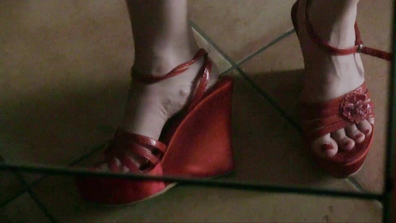 Lady Mesmeratrix Official: My red shoes