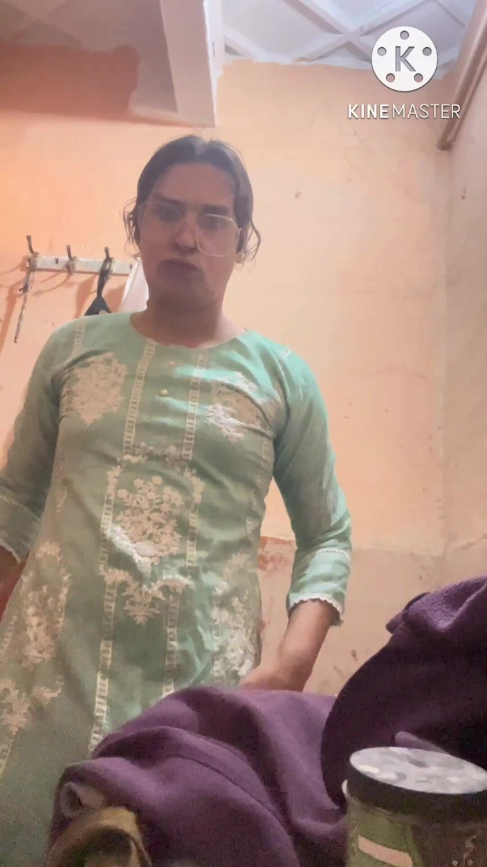 Apple00001: I Am Taking off My Dress and Having a Dirty...