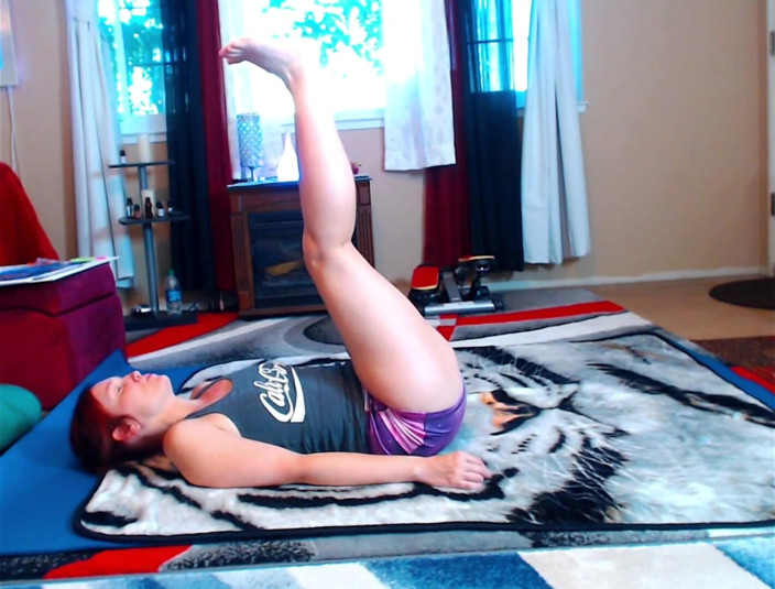 Aurora Willows: Easy yoga beginner stretching