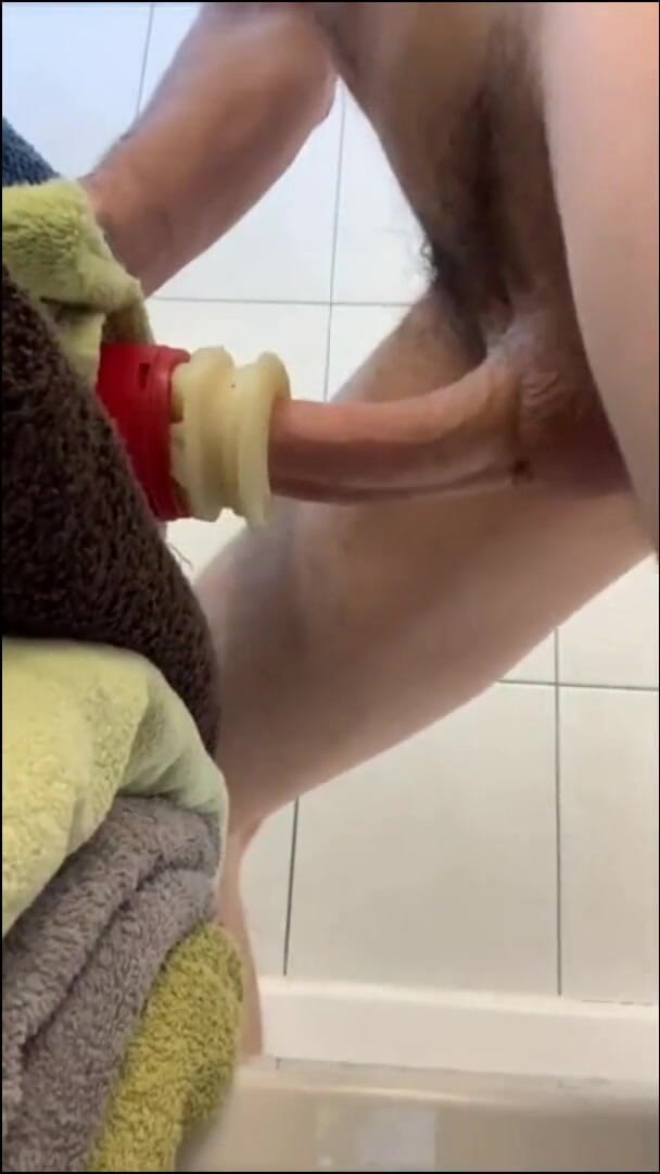 qaz11: Handjob on camera - 532