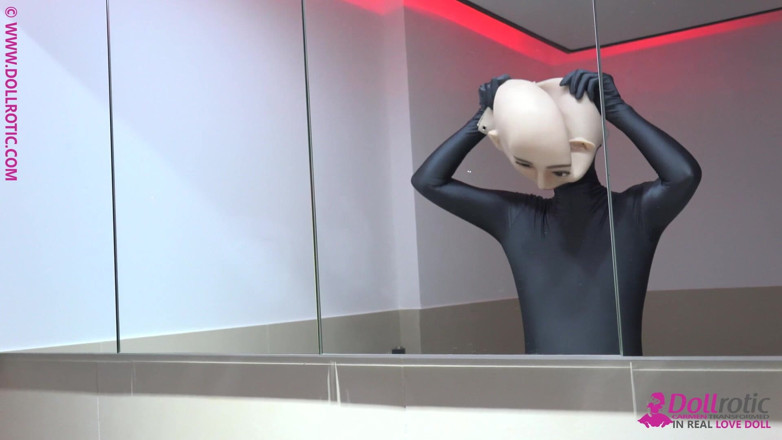 Dollrotic: Zentai Doll Transformation
