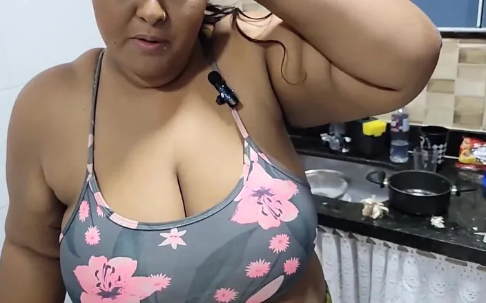 Jeanne Welsh: Chubby Stepmother with Big Breasts Leaves the Party with Her...