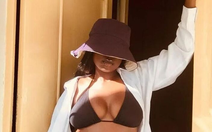 Blackugxx: Awek eboni seksi