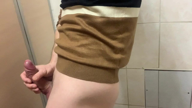 Stanislav_desired: 在工作厕所自慰