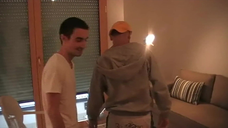Gaybareback: The first gay porn shoot of french twink
