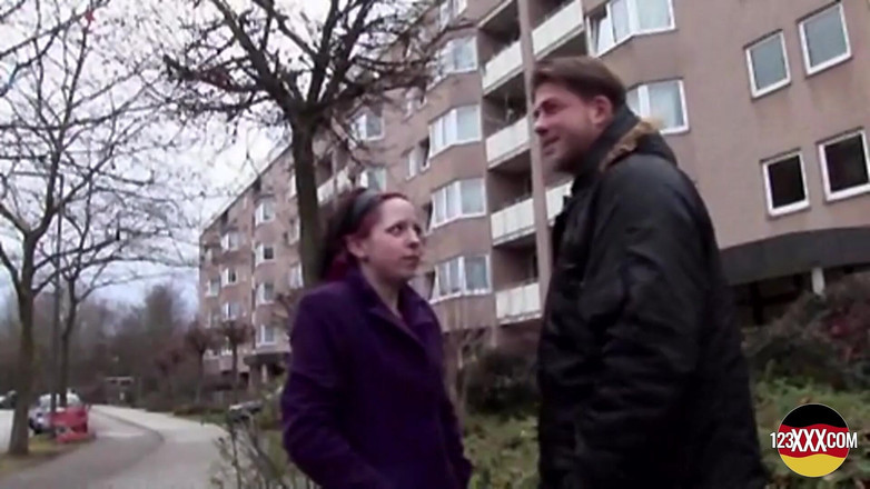 123XXX - Fucked Amateurs in Germany!: ナチュラルブルネットは、非常に恥ずかしがり屋からコックに飢えた女に数分で変わります