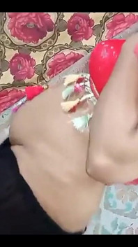Desi Girlfriend Dances Like a Whore in Her Bedroom