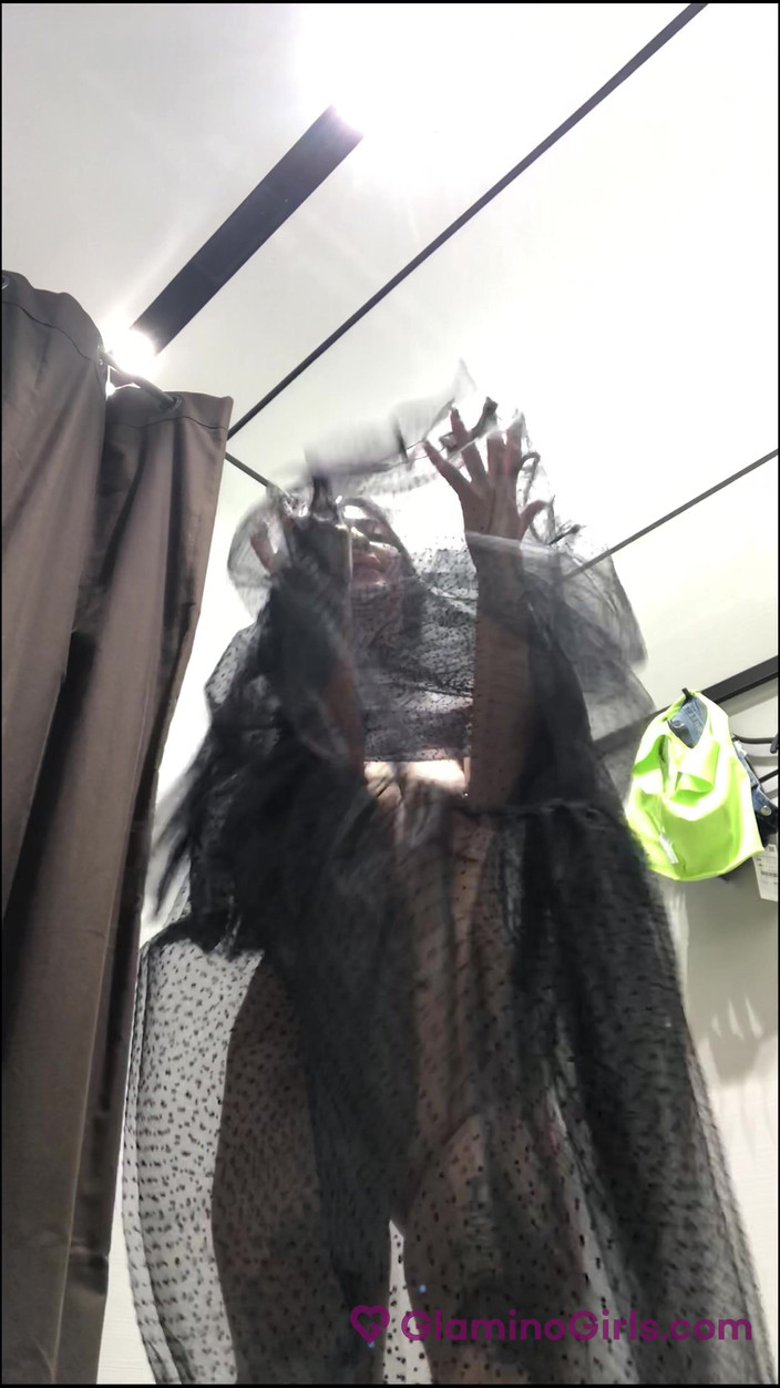 Glamino Girls: Glamino Girls - bahagian 4 Adel menjadi gila di pusat beli-belah