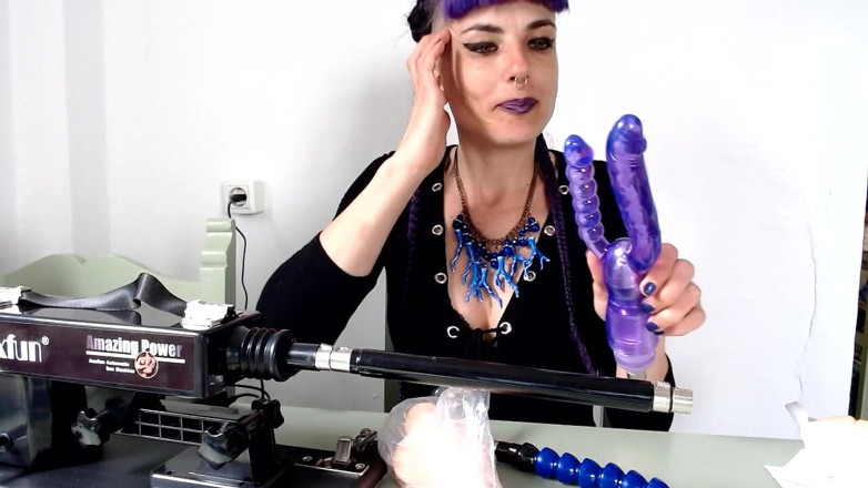 Goddess Maya: Tester New Fuck Machine
