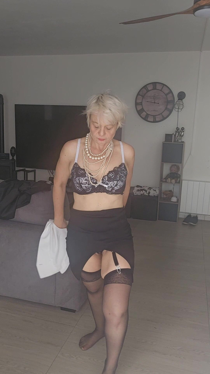 Sofy13: Подборка Сексуальной Зрелой Женщины, Которая Любит Секс Без Ограничений