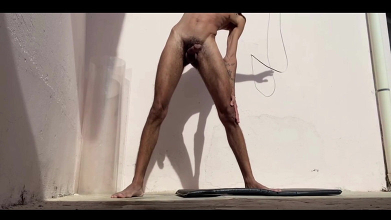 arabeputo: Regangan di pagi yang teruja.